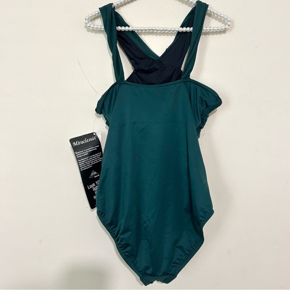 Miraclesuit Novel Ideas Criss Cross High Neck One-Piece Swimsuit NEW SZ 14 - Picture 6 of 7